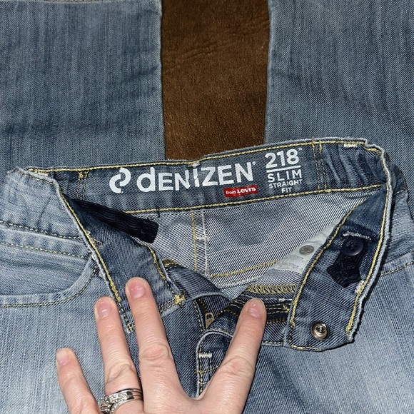 Boys Levi Jeans - Picture 2 of 5